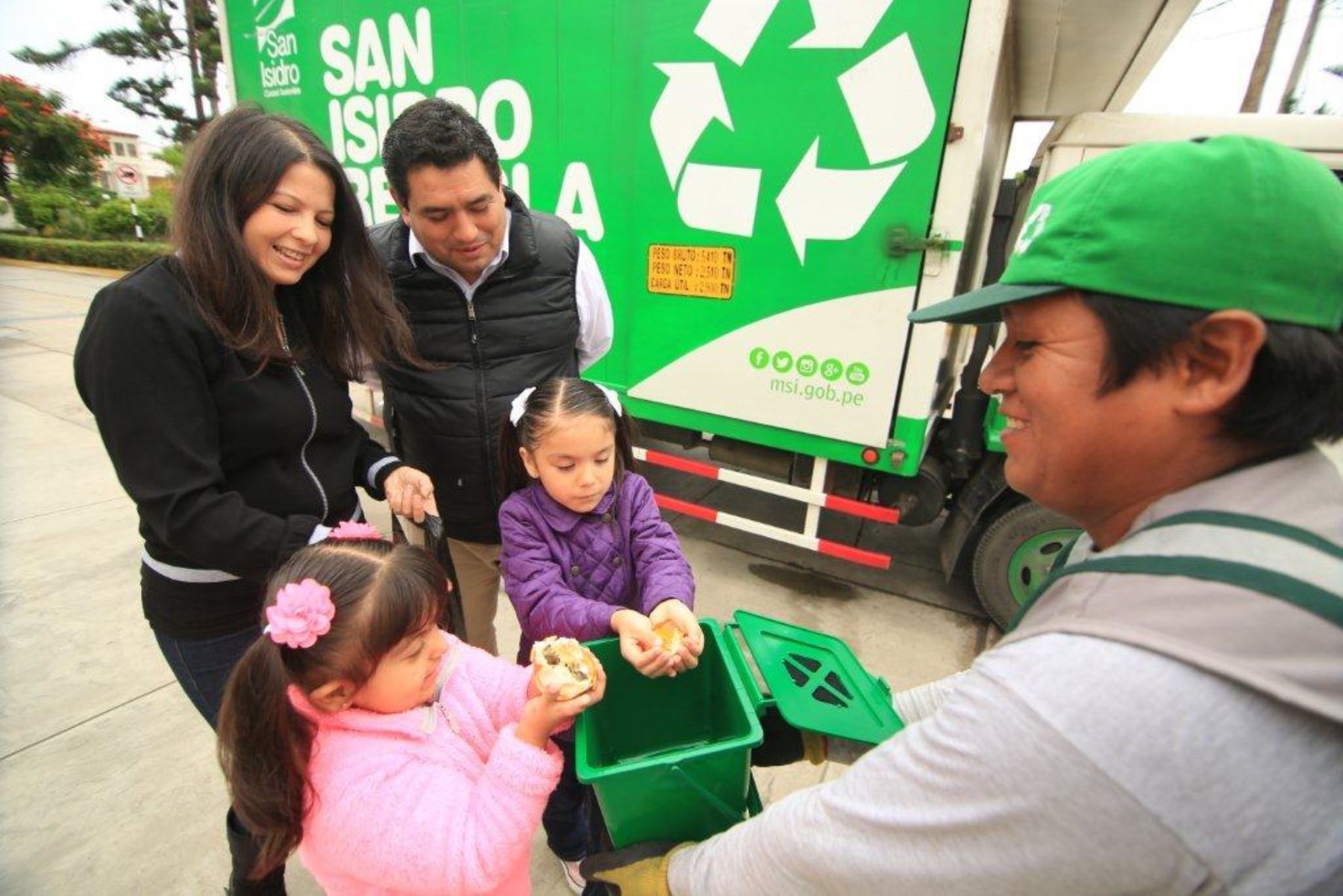 Inician campaña de conversión de residuos sólidos en fertilizantes en San Isidro. Foto: Andina/Difusión