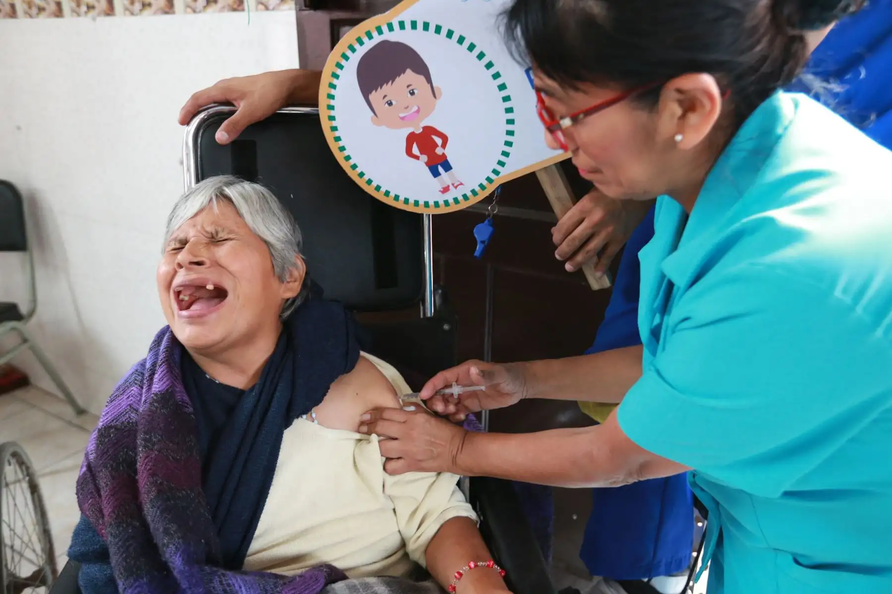 Adultos mayores deben ser vacunados contra la Influenza A H1N1. Foto: ANDINA/Norman Córdova