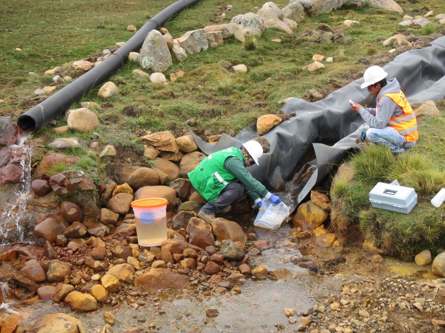 El Organismo de Evaluación y Fiscalización Ambiental (OEFA) dictó medidas preventivas contra la empresa minera Anabi S.A.C., ubicada en el distrito de Quiñota, en la provincia cusqueña de Chumbivilcas, debido a su deficiente tratamiento de efluentes mineros, lo que estaría generando impactos ambientales negativos y podría ocasionar la afectación de la quebrada Chonta.