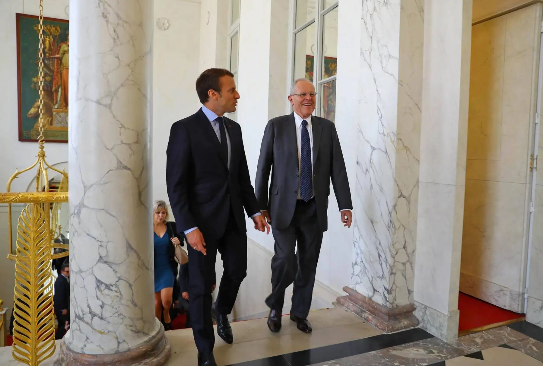 El presidente de la República, Pedro Pablo Kuczynski, se reúne en París con su homólogo francés, Emmanuel Macron. Foto: ANDINA/ Prensa Presidencia