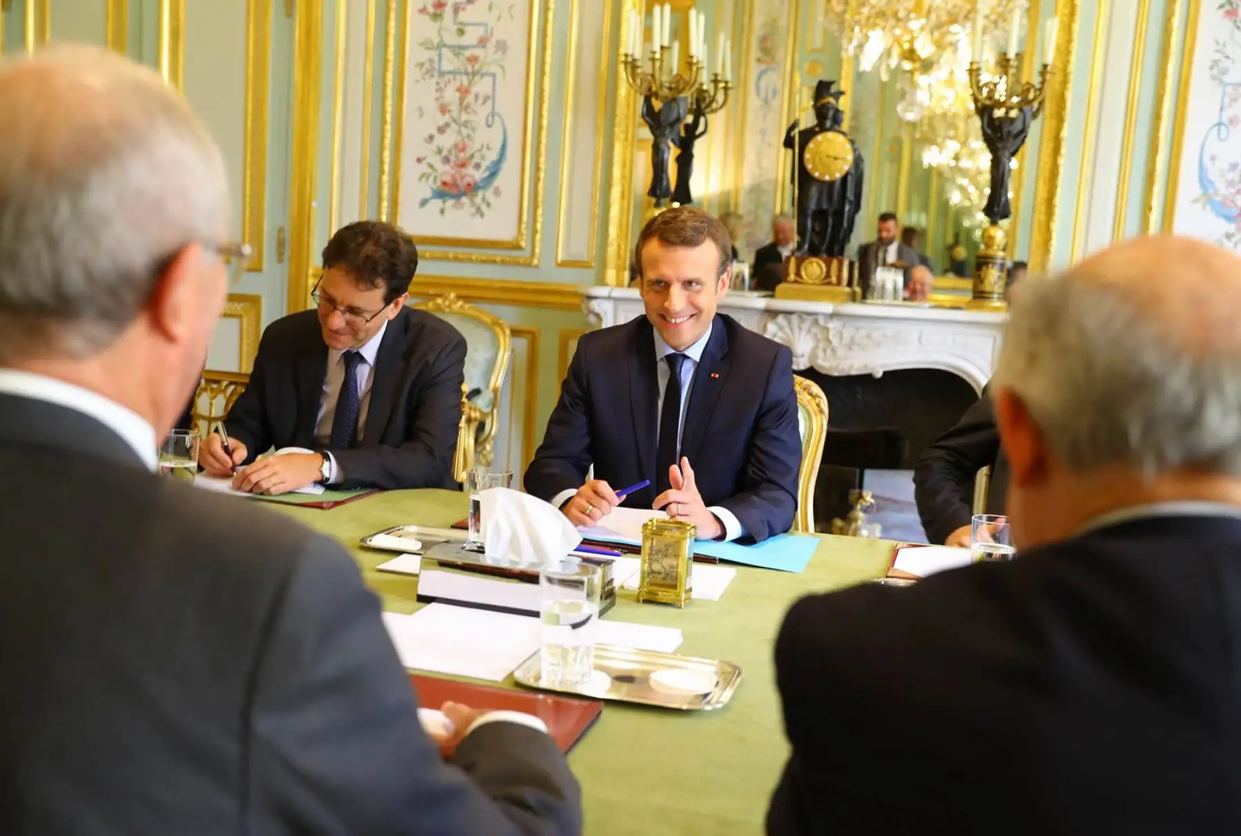 El presidente de la República, Pedro Pablo Kuczynski, se reúne en París con su homólogo francés, Emmanuel Macron. Foto: ANDINA/ Prensa Presidencia