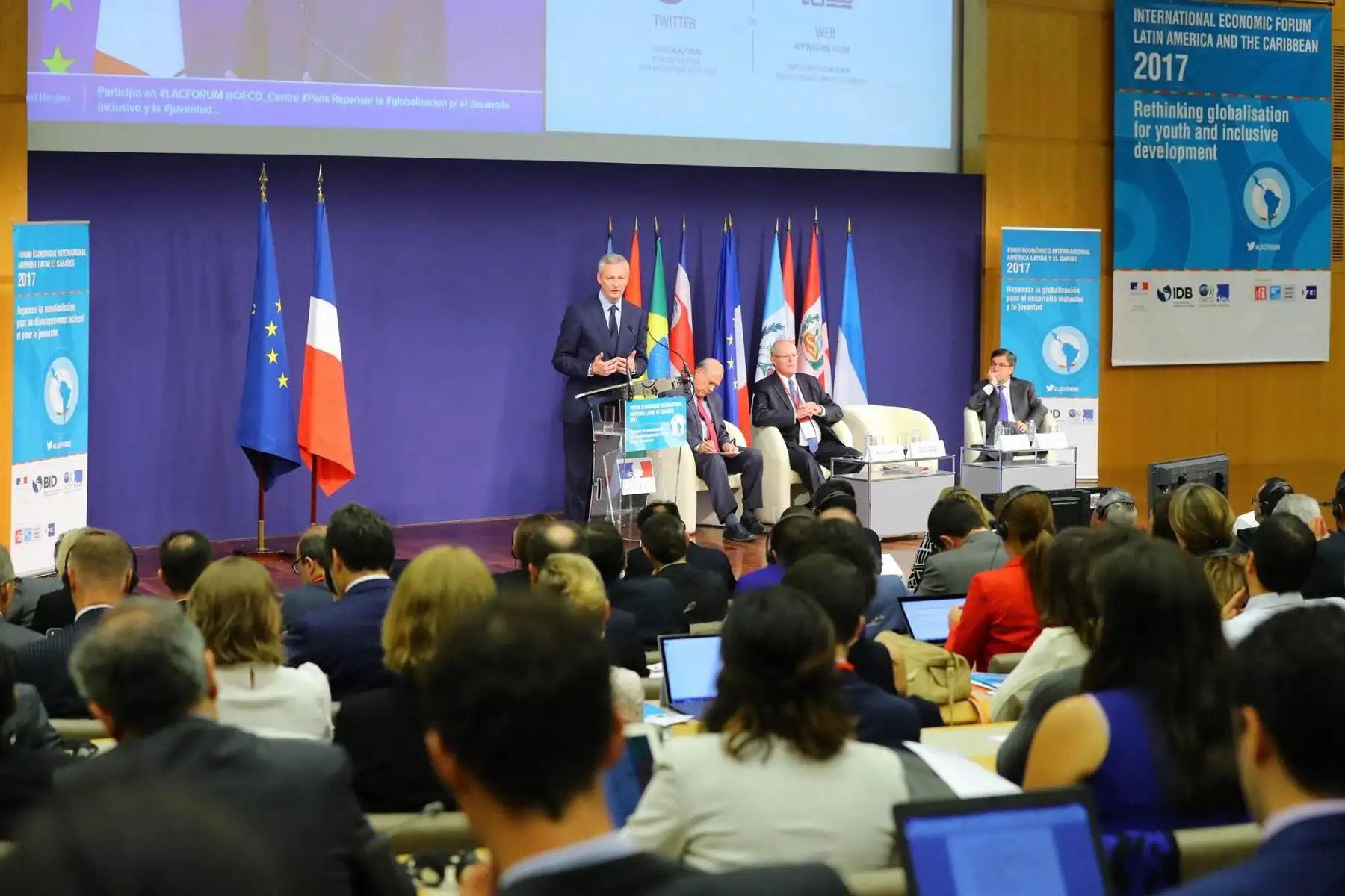 El presidente de la República, Pedro Pablo Kuczynski, participa en el Foro Económico Internacional de América Latina y el Caribe en París. Foto: ANDINA/ Prensa Presidencia
