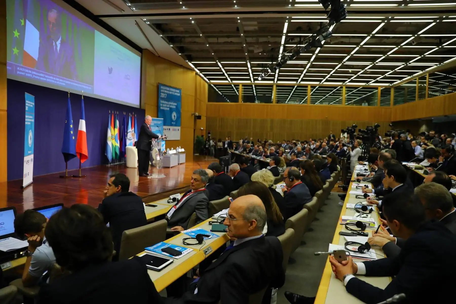 El presidente de la República, Pedro Pablo Kuczynski, participa en el Foro Económico Internacional de América Latina y el Caribe en París. Foto: ANDINA/ Prensa Presidencia