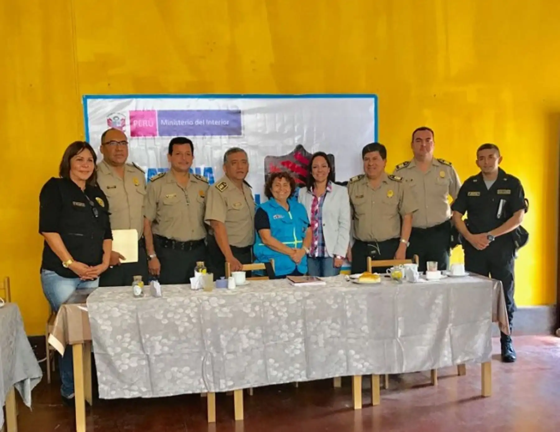 Representantes del Ministerio del Interior (Mininter), la Policía Nacional del Perú y el Programa de las Naciones Unidas para la Seguridad Humana, se reunieron en la ciudad de Trujillo para planificar las actividades que se ejecutarán hasta fines de este año, en los tres barrios donde se implementa la estrategia multisectorial para la prevención social del crimen y la violencia Barrio Seguro.