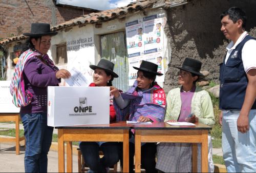 Consulta de revocatoria  Municipal, se desarrolla con normalidad en distrito de Tumay Huaraca,Apurimac.Foto:ANDINA/ONPE