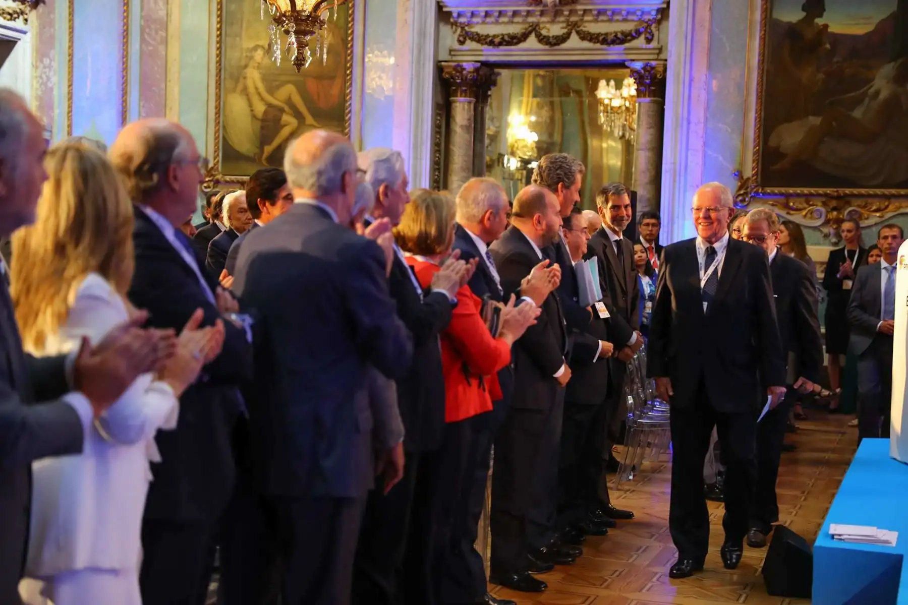 El jefe del Estado, Pedro Pablo Kuczynski, participa del foro “El Perú del Futuro”, organizado por el Grupo Prisa, en Madrid. Foto: ANDINA/ Andres Valle - Presidencia