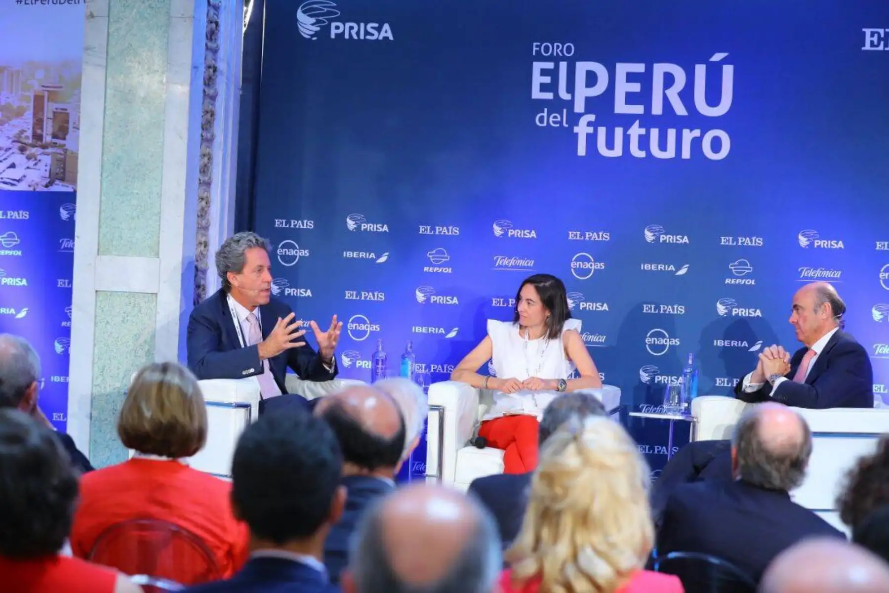El jefe del Estado, Pedro Pablo Kuczynski, participa del foro “El Perú del Futuro”, organizado por el Grupo Prisa, en Madrid. Foto: ANDINA/ Andres Valle - Presidencia