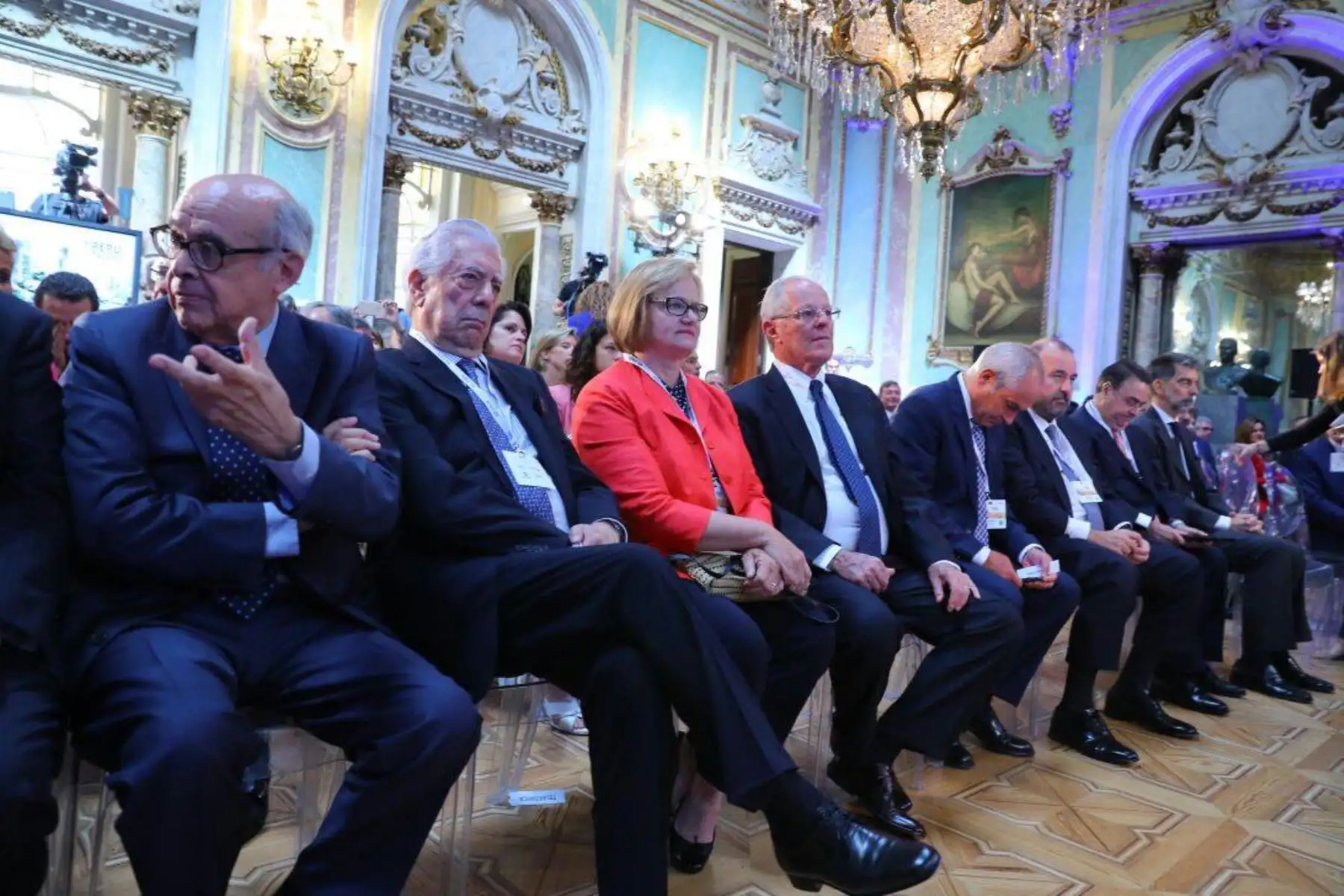 El jefe del Estado, Pedro Pablo Kuczynski, participa del foro “El Perú del Futuro”, organizado por el Grupo Prisa, en Madrid. Foto: ANDINA/ Andres Valle - Presidencia