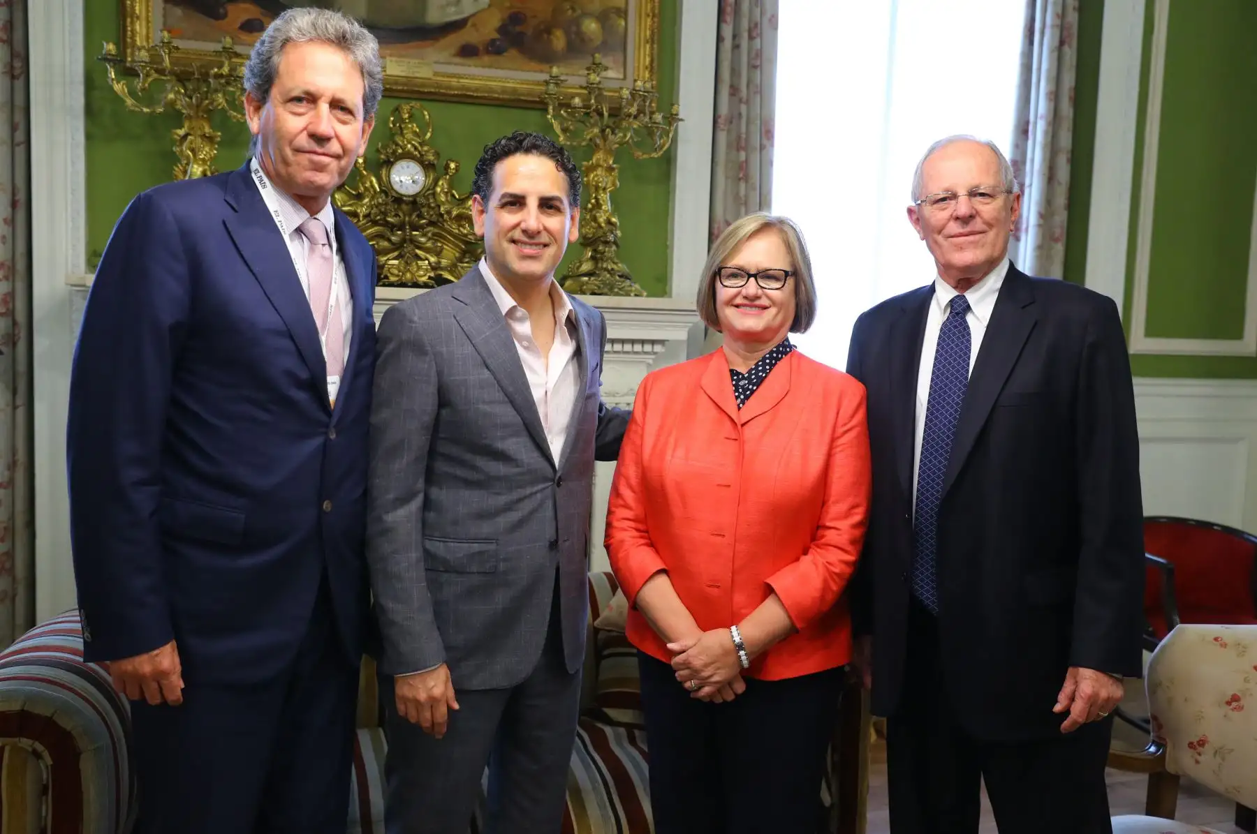 El jefe del Estado, Pedro Pablo Kuczynski,   sostuvo un diálogo con el tenor peruano Juan Diego Flórez. Foto: ANDINA/ Andres Valle - Presidencia