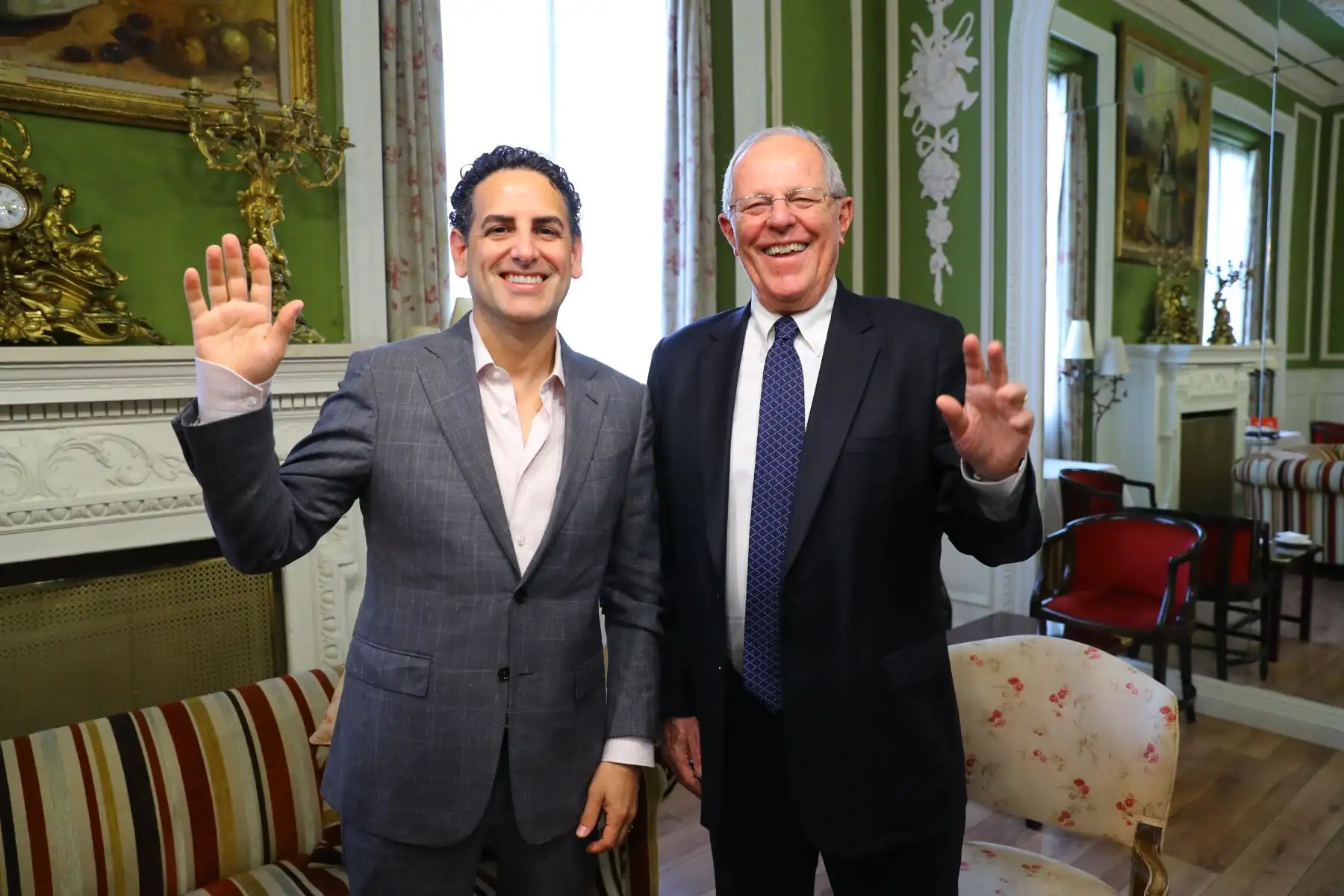 El jefe del Estado, Pedro Pablo Kuczynski,   sostuvo un diálogo con el tenor peruano Juan Diego Flórez. Foto: ANDINA/ Andres Valle - Presidencia