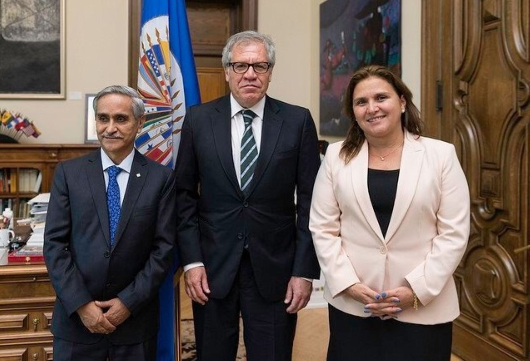 Presidente del Poder Judicial, Duberlí Rodriguez, se reúne con secretario general de la OEA, Luis Almagro.