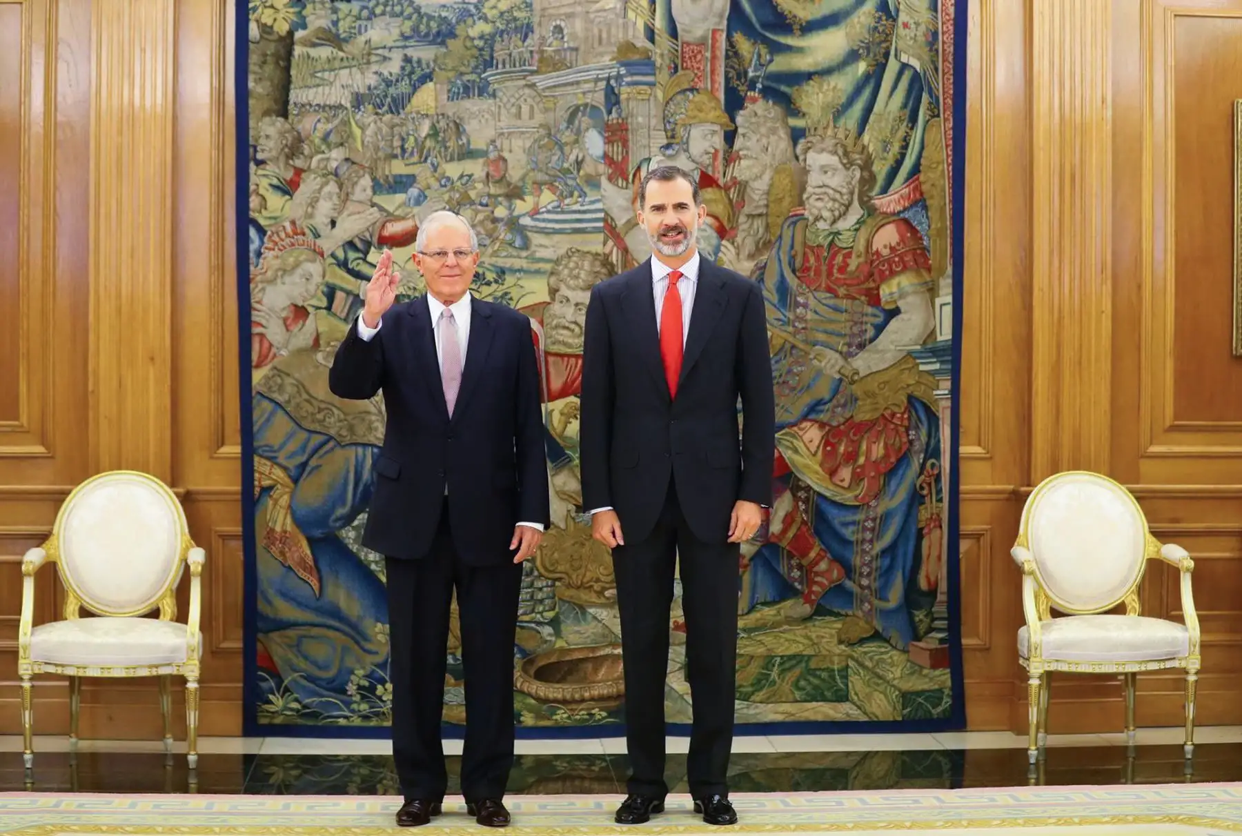 El jefe del Estado, Pedro Pablo Kuczynski, se reúne con el rey Felipe VI en el Palacio de la Zarzuela, en el marco de la visita oficial que cumple en España. Foto: ANDINA/ Andres Valle - Presidencia