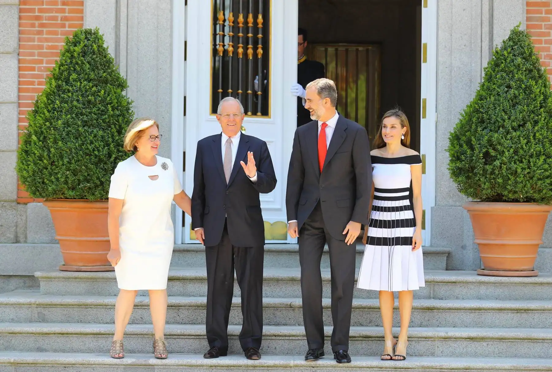 Fotografía Oficial del jefe del Estado, Pedro Pablo Kuczynski y el rey Felipe VI en el Palacio de la Zarzuela. Foto: ANDINA/ Andres Valle - Presidencia