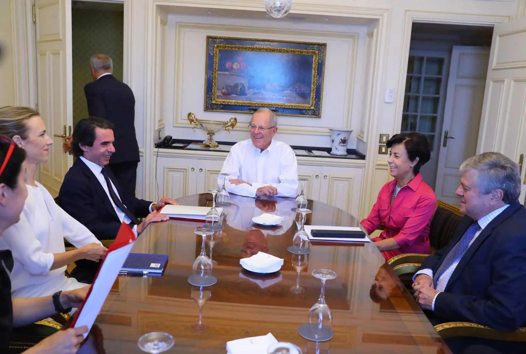 El jefe del Estado, Pedro Pablo Kuczynski, sostiene diálogo con padres del líder venezolano Leopoldo López.Foto: ANDINA/ Andres Valle - Presidencia