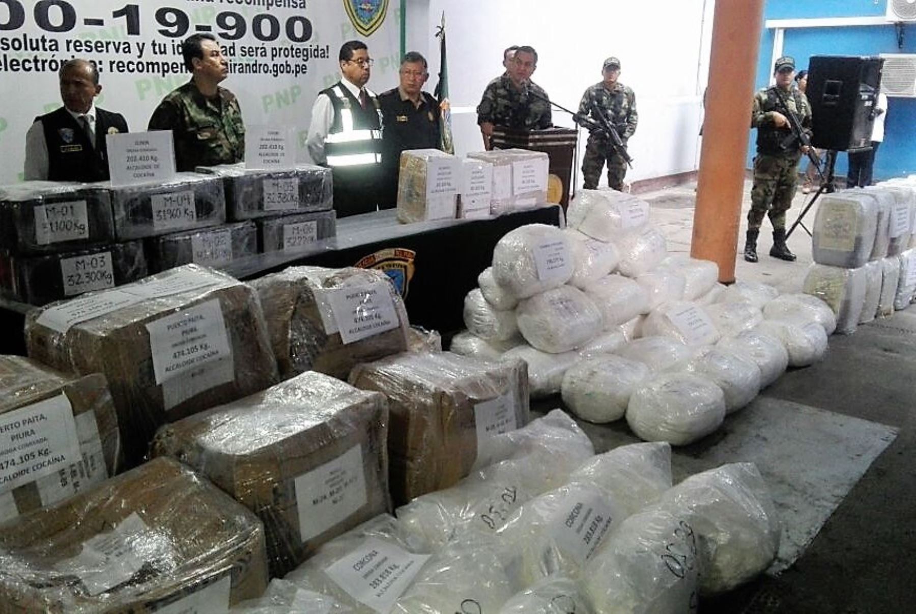 Policía Nacional presentó droga incautada en últimos operativos realizados en el país.