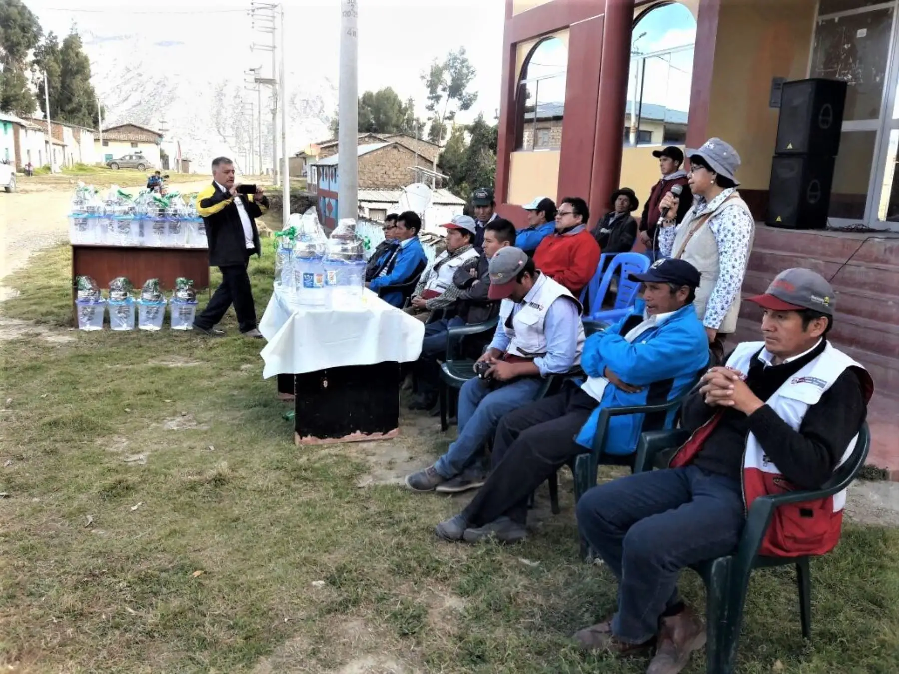 Tendrán 400 cocinas mejoradas a leña, de las cuales 169 ya se encuentran instaladas y entregadas en viviendas de seis centros poblados..