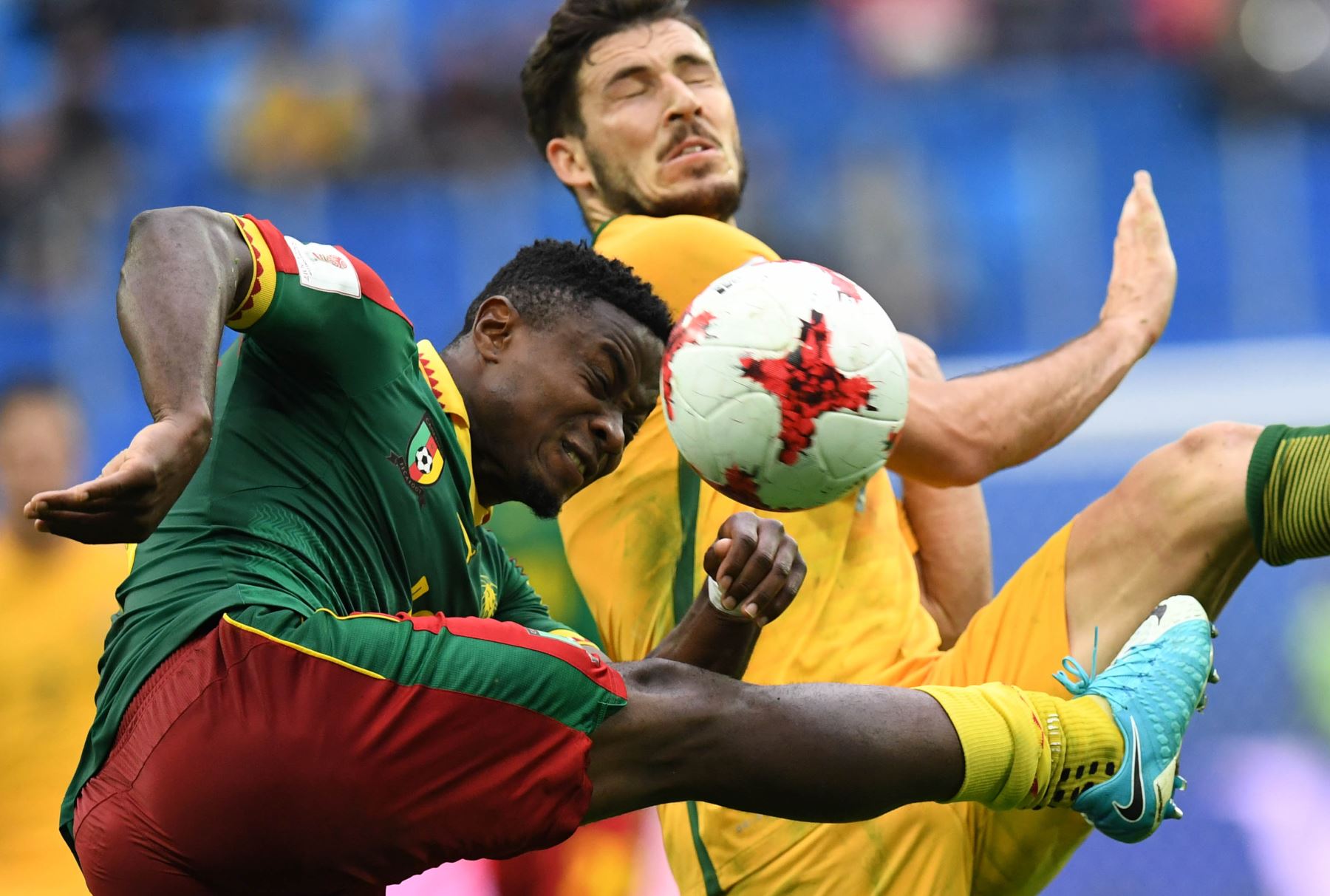 La selecciones de Camerún y Australia empataron a un gol (1-1) por la Copa de las Confederaciones en Rusia. Foto: AFP