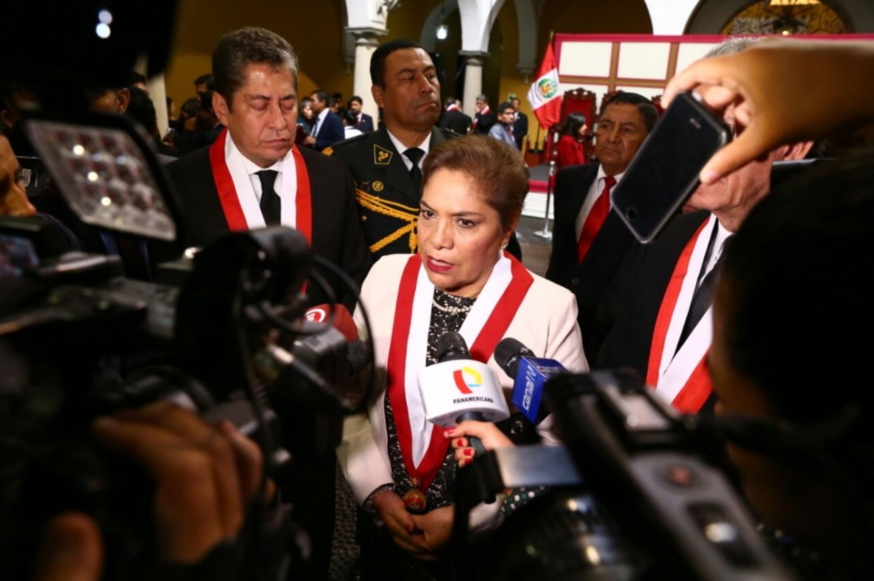 Presidenta del Congreso, Luz Salgado, pide investigar  incendio en Las Malvinas.