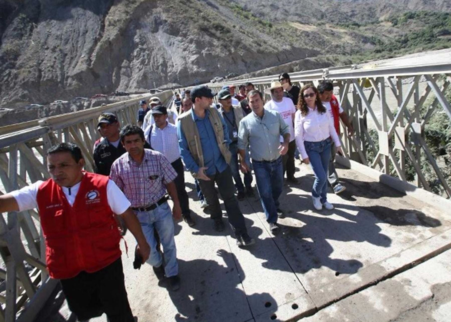 El ministro de Transportes y Comunicaciones, Bruno Giuffra, inspeccionó el estado de los avances de obra en los tramos Pallar-Puente Chagual