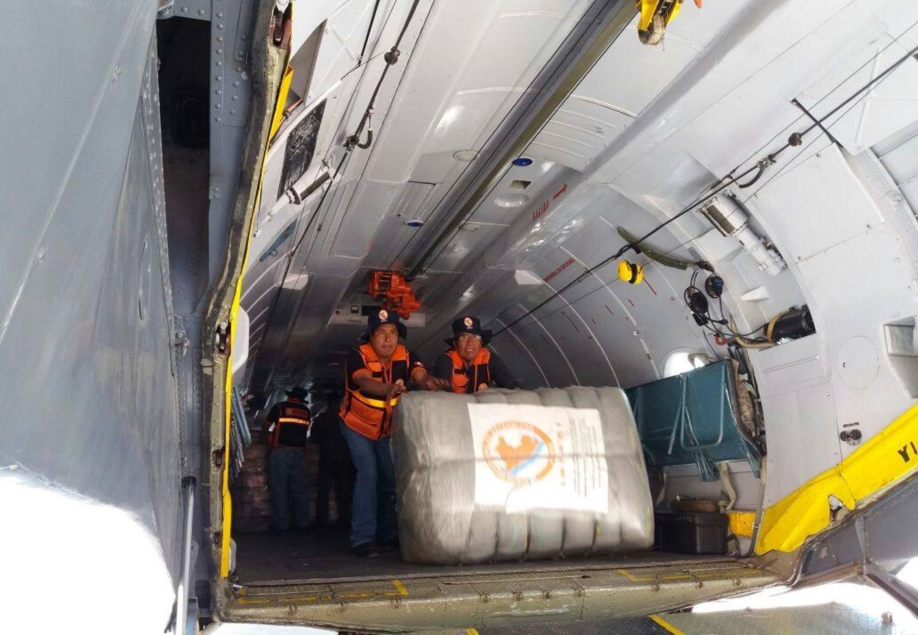 Arriba cargamento de 4,000 frazadas a Cusco para enfrentar heladas. ANDINA/Difusión