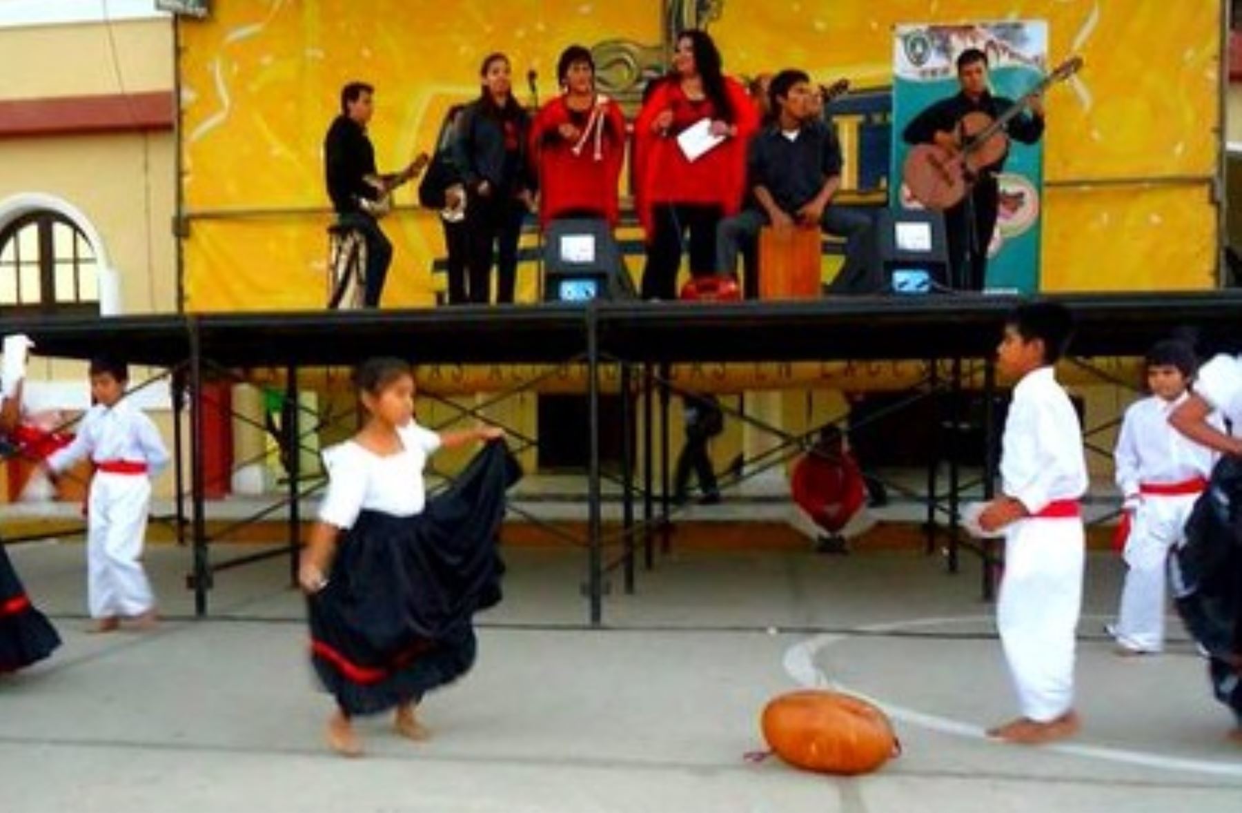 Museo Afroperuano de Zaña promueve baile Tierra, género musical del siglo XIX. Foto: Twitter/Glenda Alvarado
