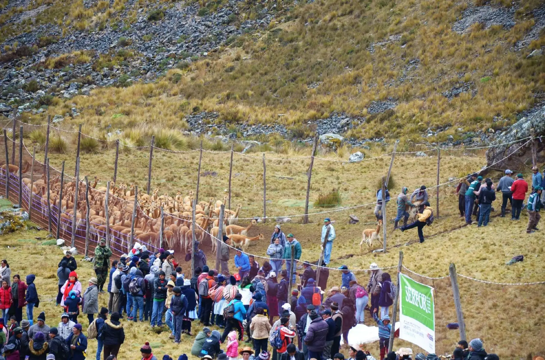 El papel que cumple la administración del área es proteger la biodiversidad.