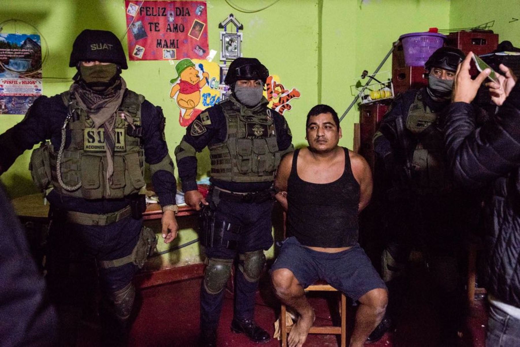 Policía detiene a 21 presuntos miembros de organización criminal "Los charlys de Chiclayo", que operaba en Chiclayo.