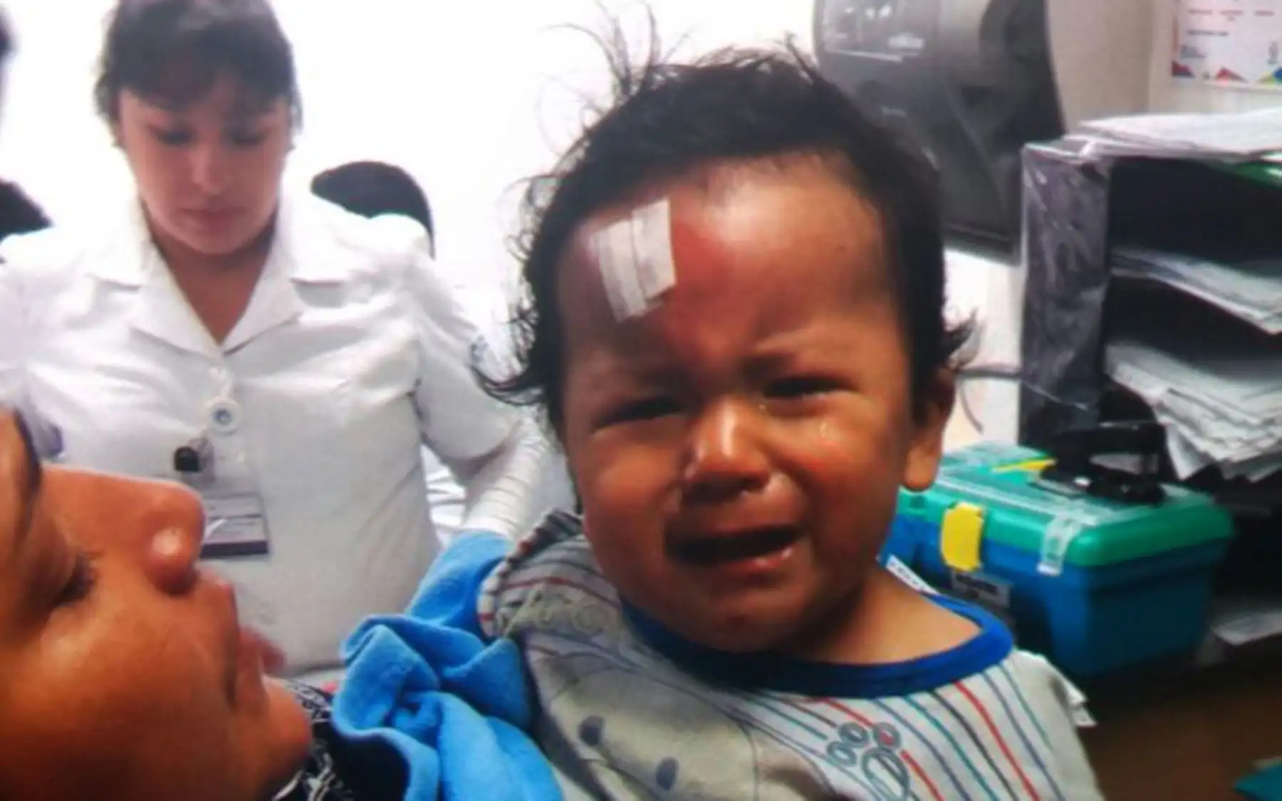 Bebe de 10 meses se encuentra en Clínica sin sus familiares.
