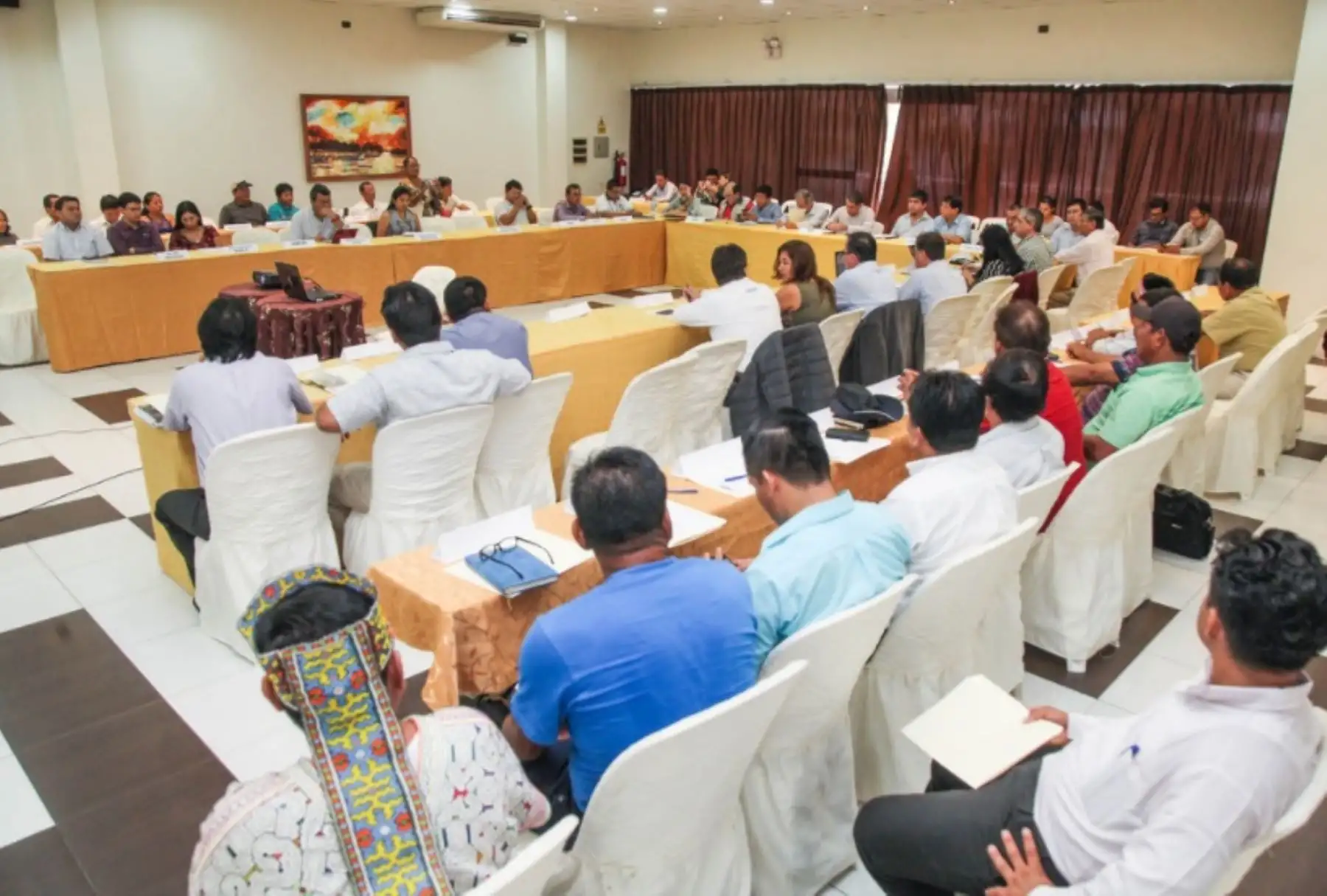 Con la participación de 11 sectores del Ejecutivo, liderados por el Ministerio de Transportes y Comunicaciones (MTC), y representantes de comunidades indígenas loretanas, así como autoridades regionales, se llevó a cabo la Primera Reunión del Grupo de Trabajo Multisectorial Hidrovía Amazónica.