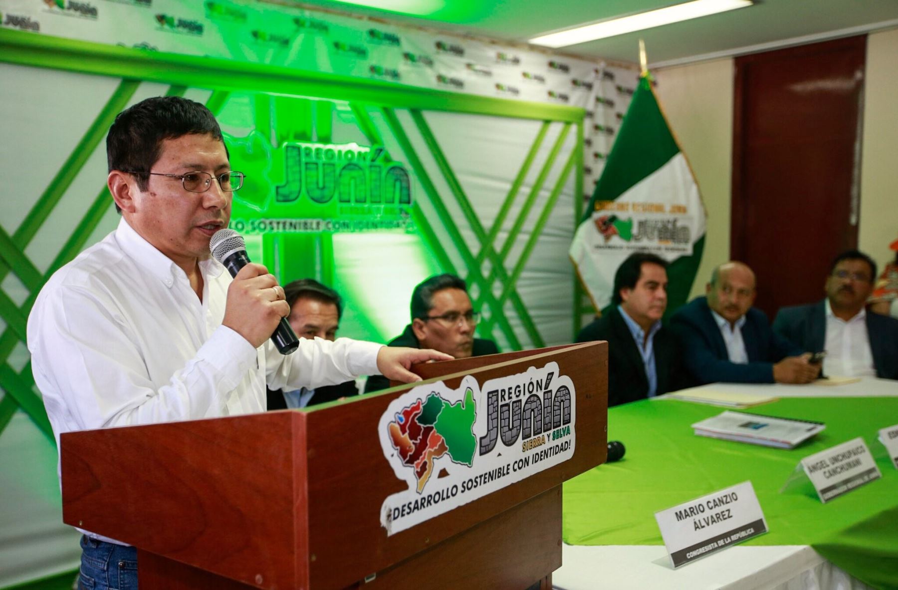 Ministro de Vivienda, Edmer Trujillo, supervisó avances de trabajos de mejoramiento de planta de tratamiento de aguas residuales en Jauja. ANDINA/Difusión