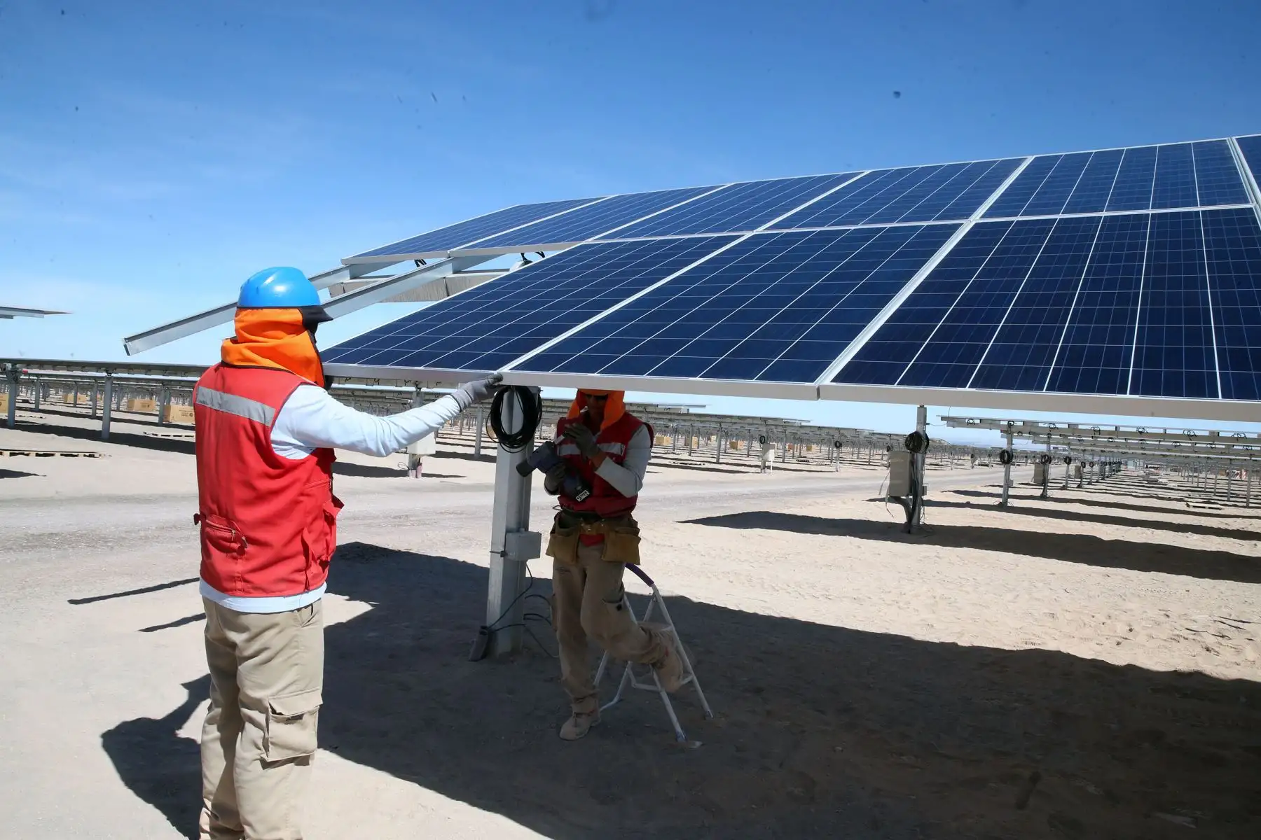 Paneles de energía solar. ANDINA/Vidal Tarqui