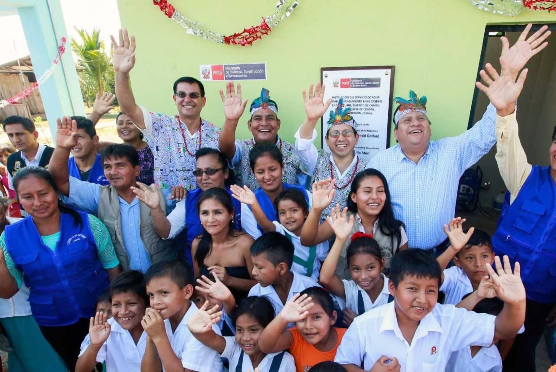 Ministro de Vivienda, Construcción y Saneamiento, Edmer Trujillo Mori, inauguró y verificó la puesta en marcha del proyecto de instalación del servicio de agua potable y saneamiento en el caserío 23 de octubre, ubicado en el distrito de Campo Verde, provincia ucayalina de Coronel Portillo.
