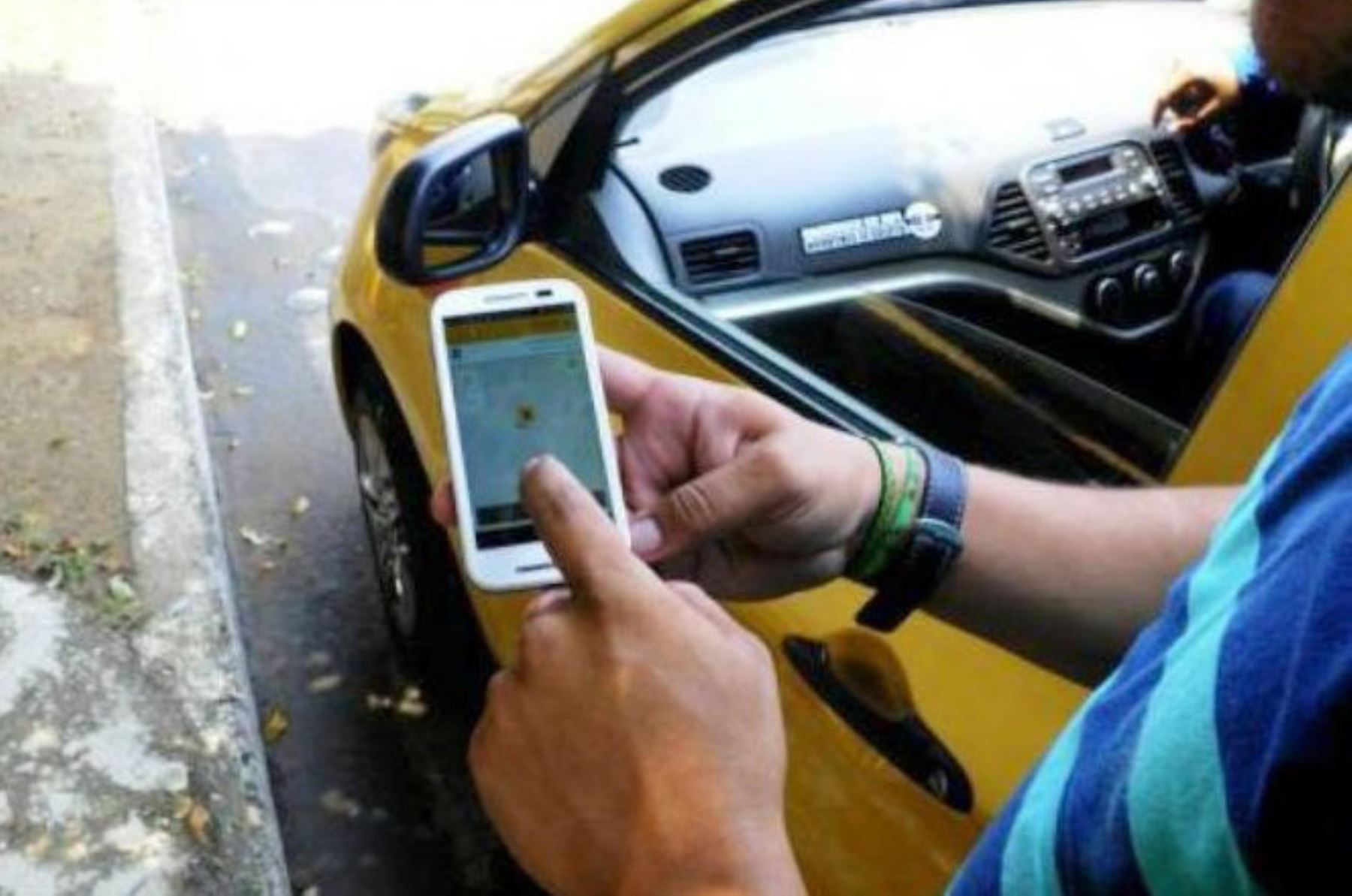 Los taxis por aplicativos se han vuelto indispensables para algunas personas. Foto: ANDINA/Difusión