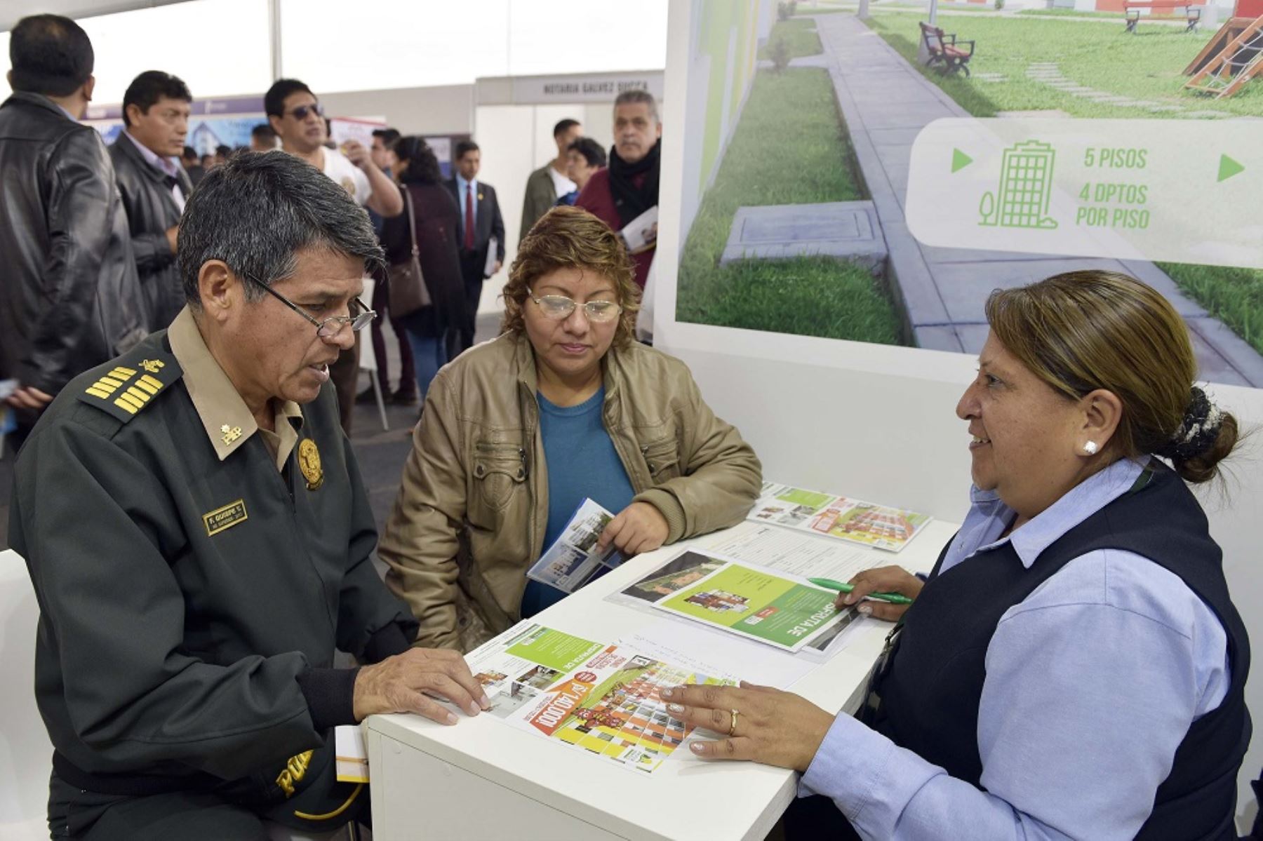 Ley 31286: regulan devolución de aportes al Fondo de Vivienda Militar y  Policial | Noticias | Agencia Peruana de Noticias Andina