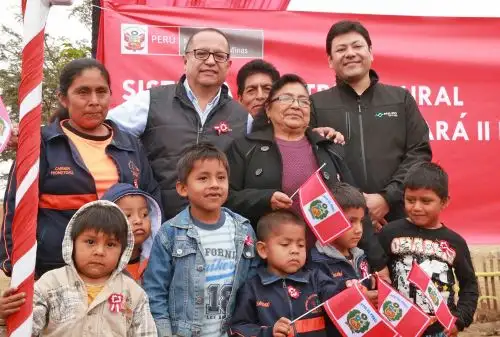 Ministro Gonzalo Tamayo inaugura obras de electrificación rural en Chincha. ANDINA/Dante Zegarra