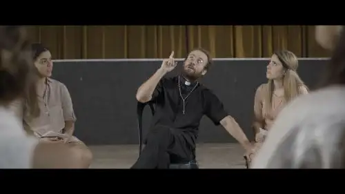 Escena de la cinta de "Una comedia macabra".