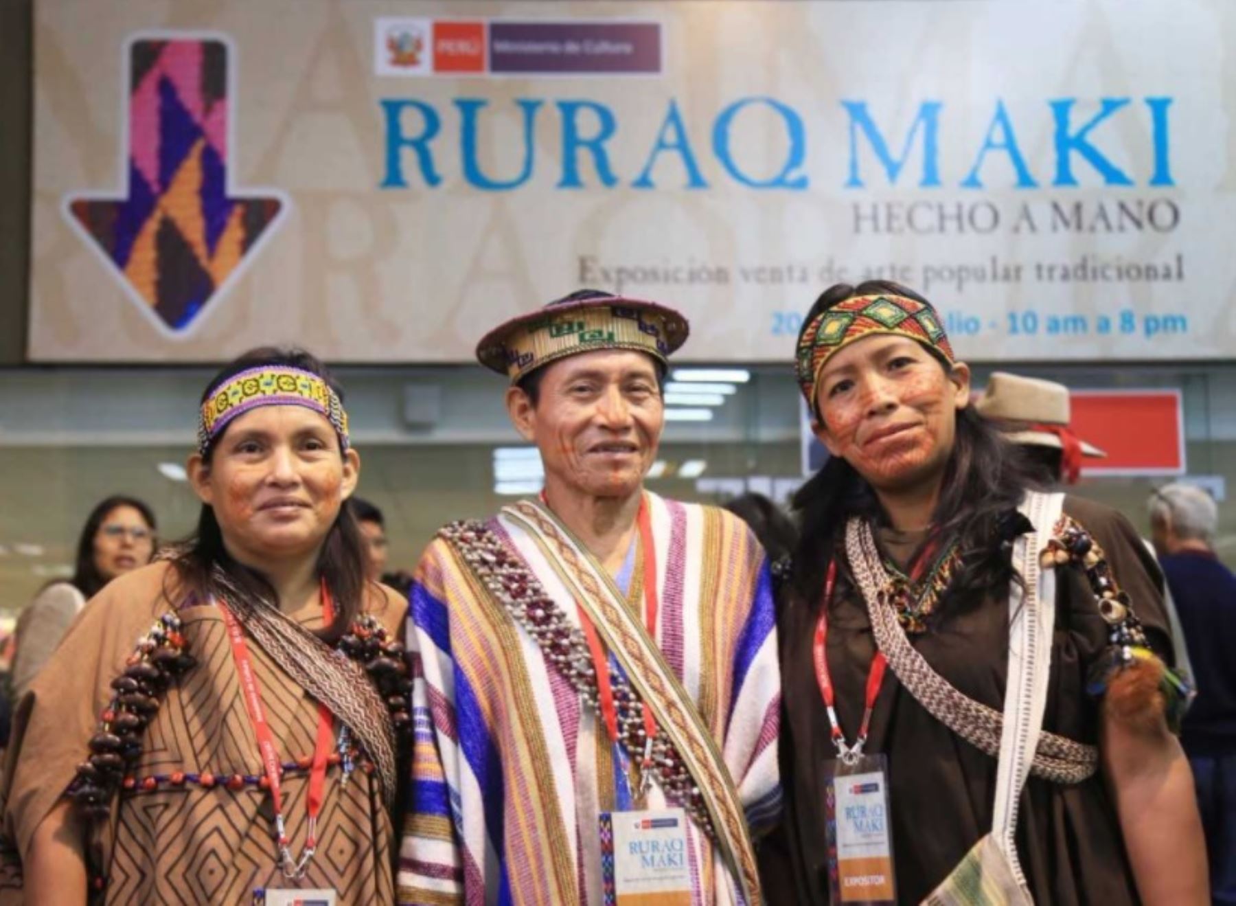 El Ministerio de Cultura inauguró hoy “Ruraq Maki: Hecho a Mano”, la feria artesanal más importante del Perú que este año reúne en la sala Kuélap a 130 colectivos de maestros artesanos en una exposición venta de su arte popular y tradicional.