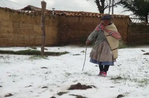 De acuerdo al aviso meteorológico N° 046, de nivel amarillo, se prevé la ocurrencia de nieve en zonas por encima de los 4 000 metros sobre el nivel del mar y granizo, de forma aislada en localidades sobre los 3 200 metros de altitud. ANDINA/Archivo