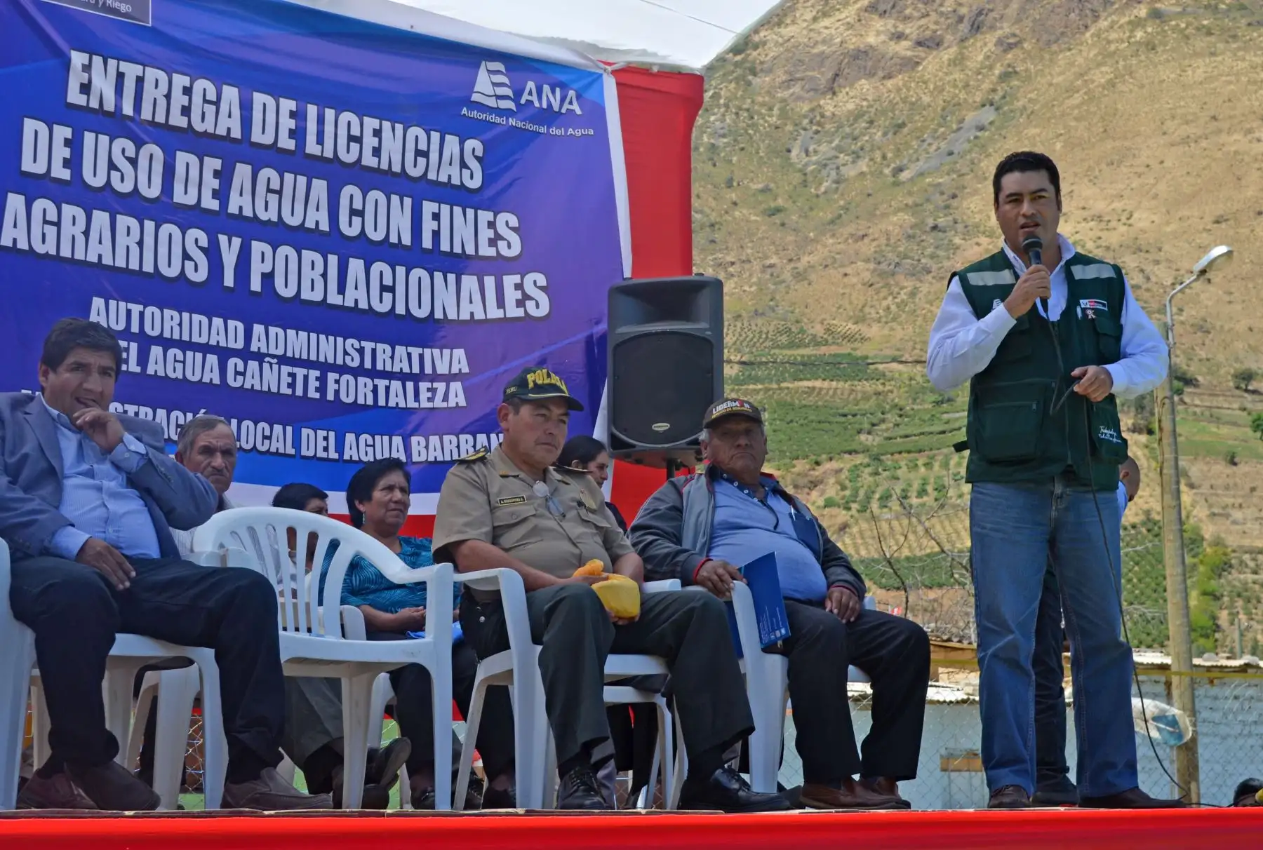 ANA entrega licencias de agua a 1,600 usuarios de provincia limeña de Huaura.