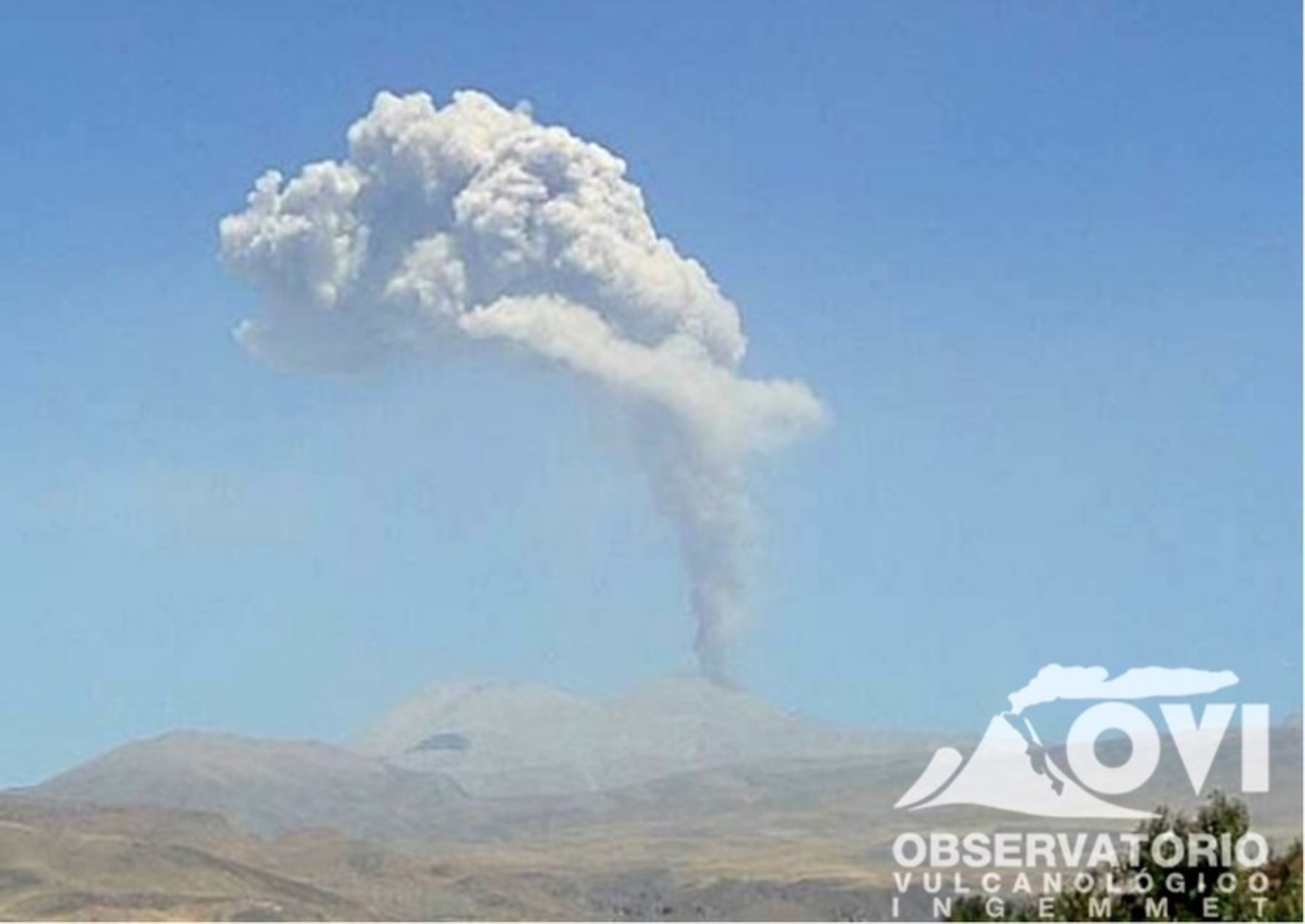 Actividad del volcán Sabancaya está en niveles moderados. ANDINA/Difusión