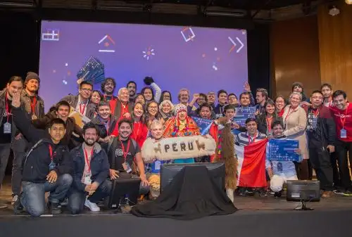 El equipo Open BioFab Lima obtuvo el primer lugar en el International Chevron STEM AWARD–Fab Fundation, cerrando con broche de oro la participación peruana el FAB13, encuentro mundial de fabricación digital e innovación que este año se realizó en Santiago de Chile del 31 de julio al 6 de agosto, informó PROMPERÚ.