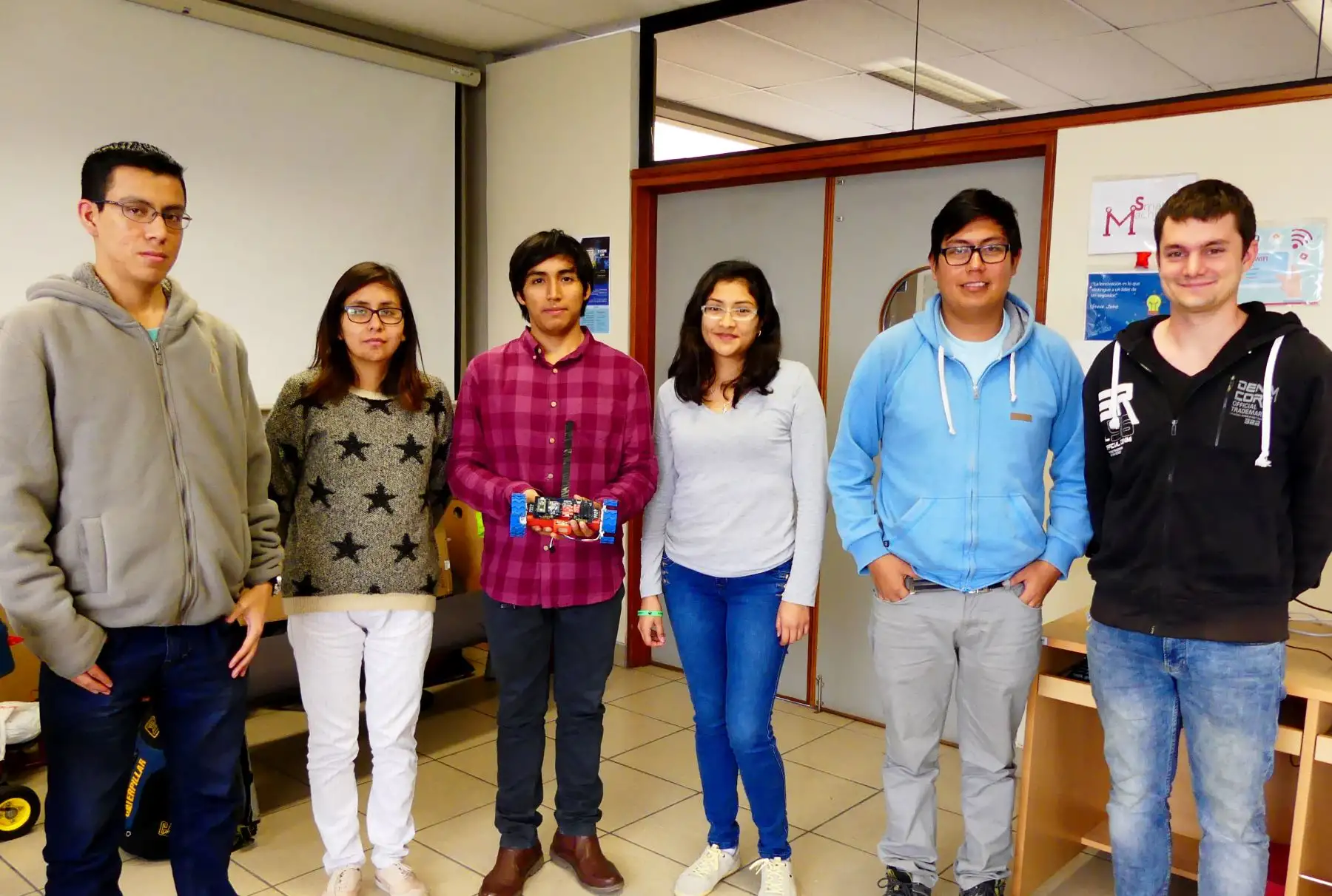 Estudiantes peruanos lograron el segundo puesto en competencia aeroespacial internacional. Foto: Andina/Difusión