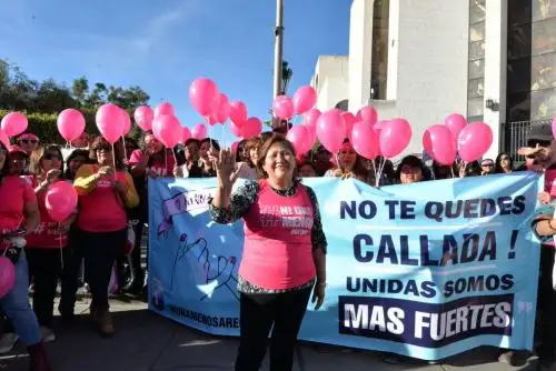 Ministra de la Mujer, Ana María Choquehuanca, participó en la marcha Ni una menos.