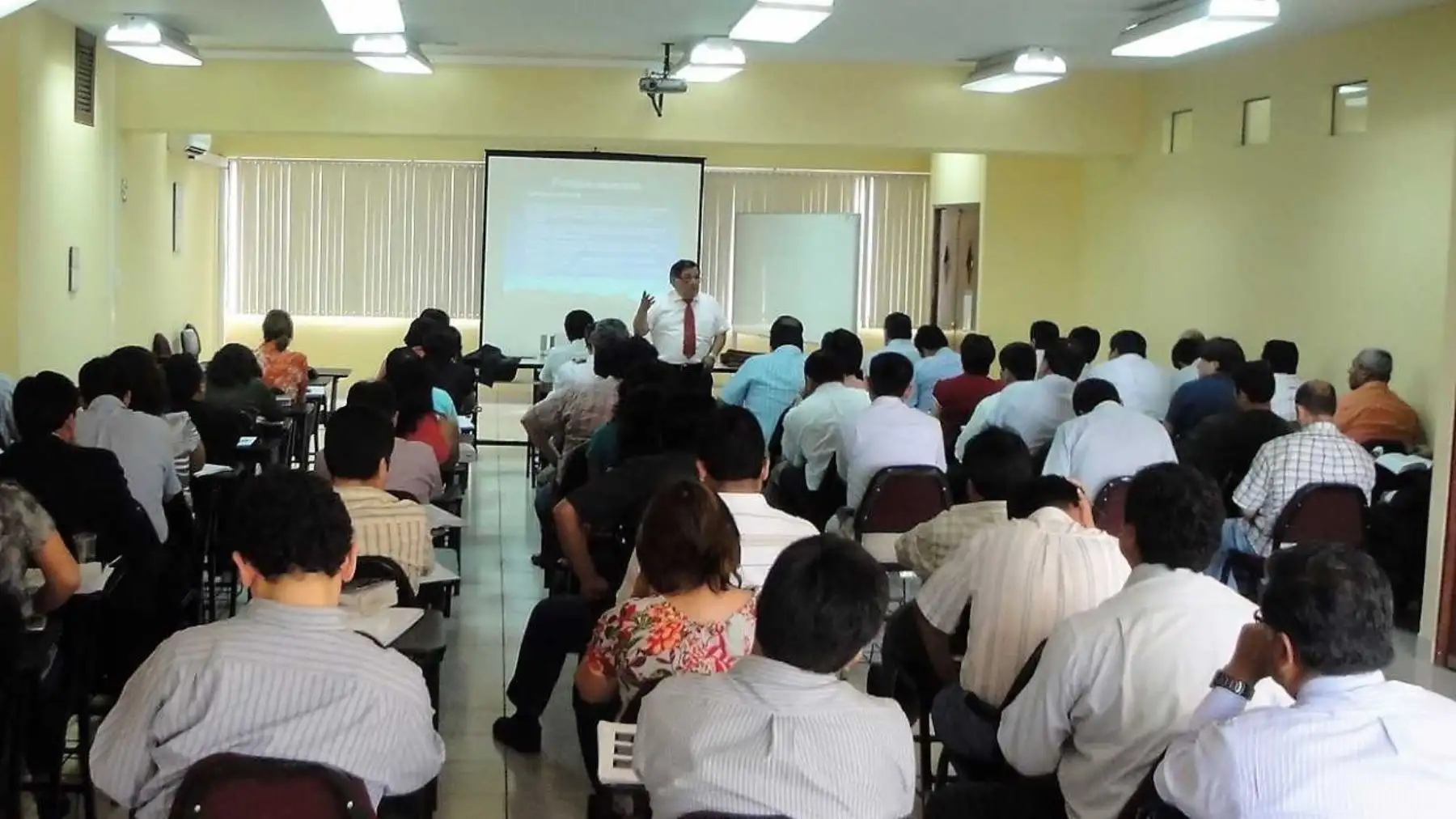 Con la participación de destacados expositores del extranjero y nacionales, así como de 112 jueces de las diferentes cortes del país, el Poder Judicial realizará el II Congreso Internacional de Justicia Ambiental en Pucallpa (Ucayali) desde mañana jueves 13 hasta el sábado 15. ANDINA/Difusión