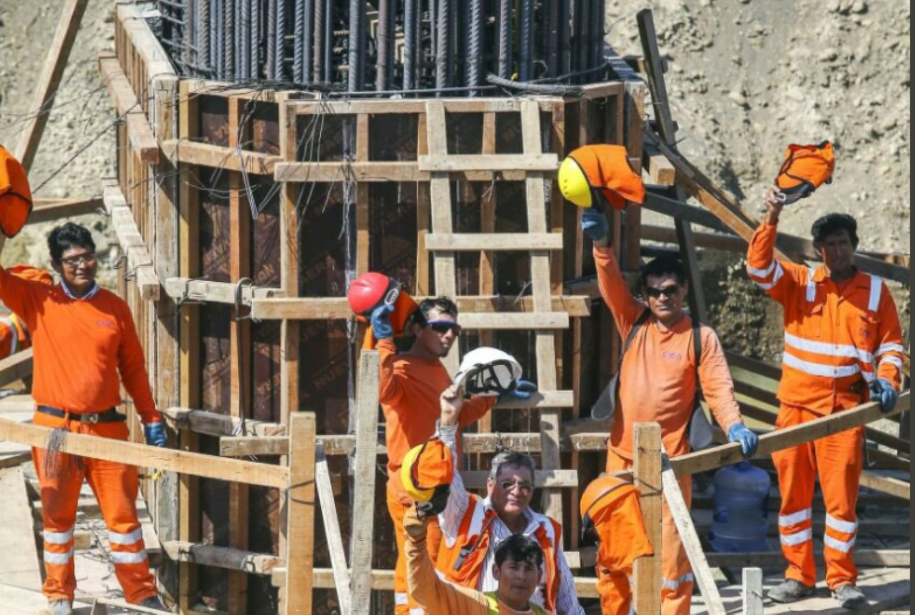 Avance de los trabajos en puente Venados, ubicado en el distrito de Lancones