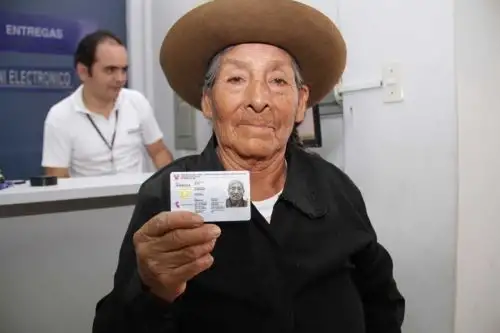 Reniec: entrega del DNI gratuito a los adultos mayores del país continuará todo el 2019. ANDINA/Difusión