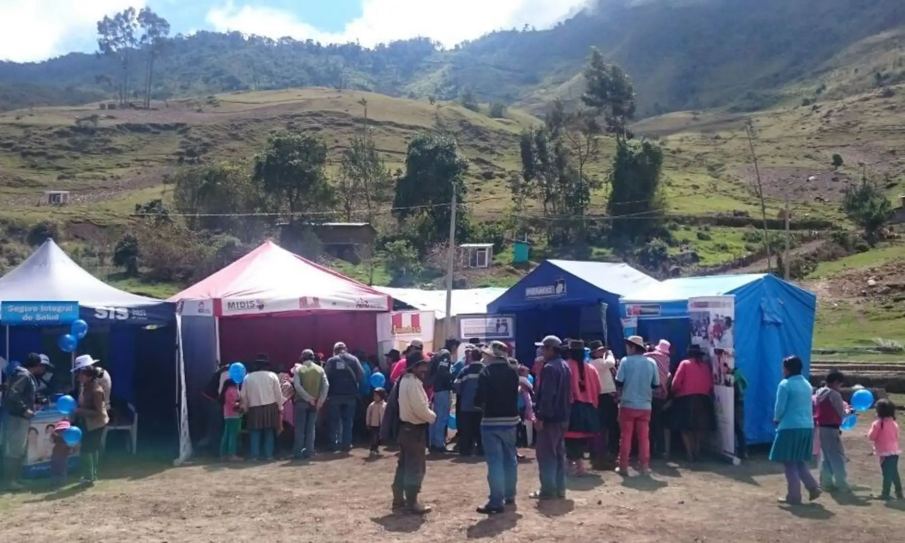 Veinte comunidades asháninkas se benefician con caravana de Devida. ANDINA