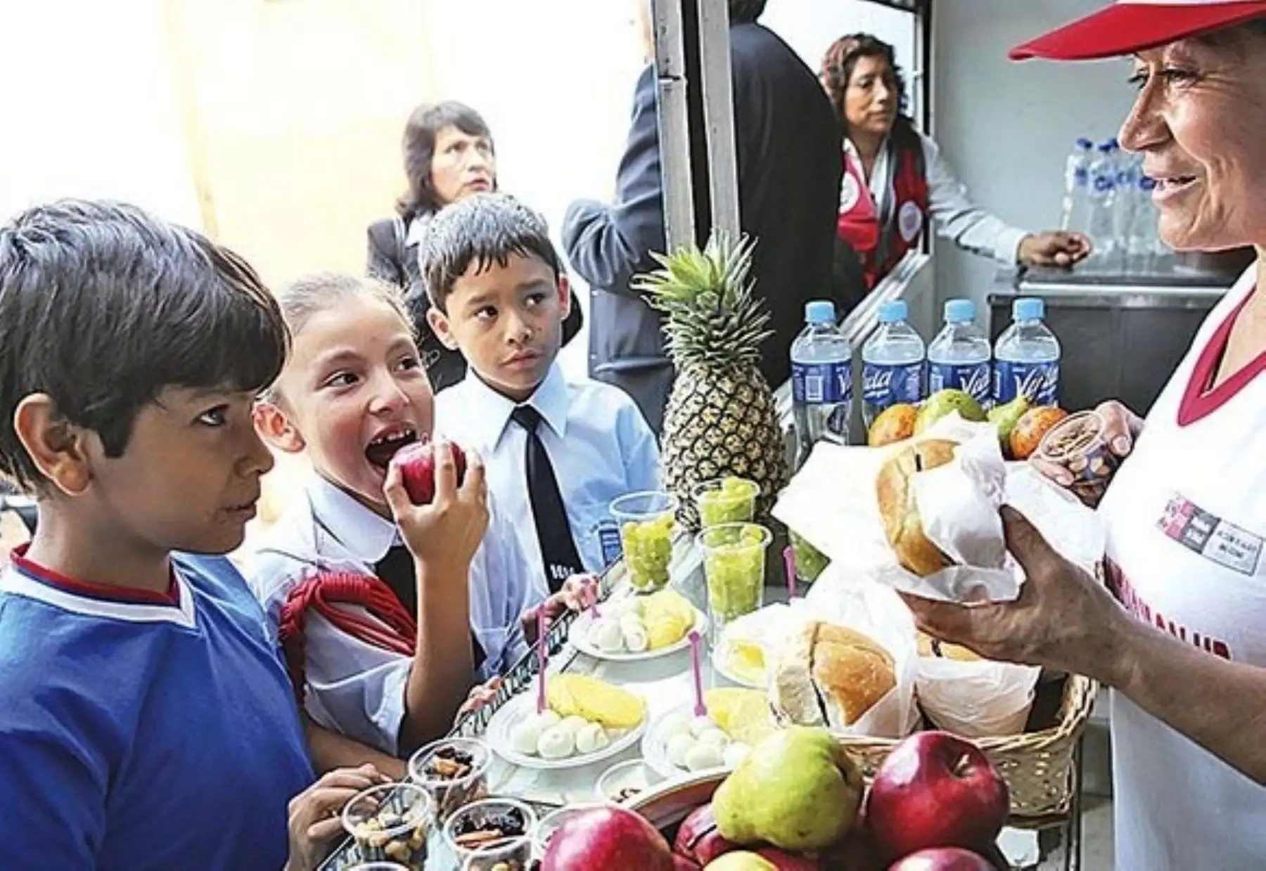 Ley de alimentación promociona una vida sana, no prohíbe nada al consumidor. Foto: ANDINA/archivo.