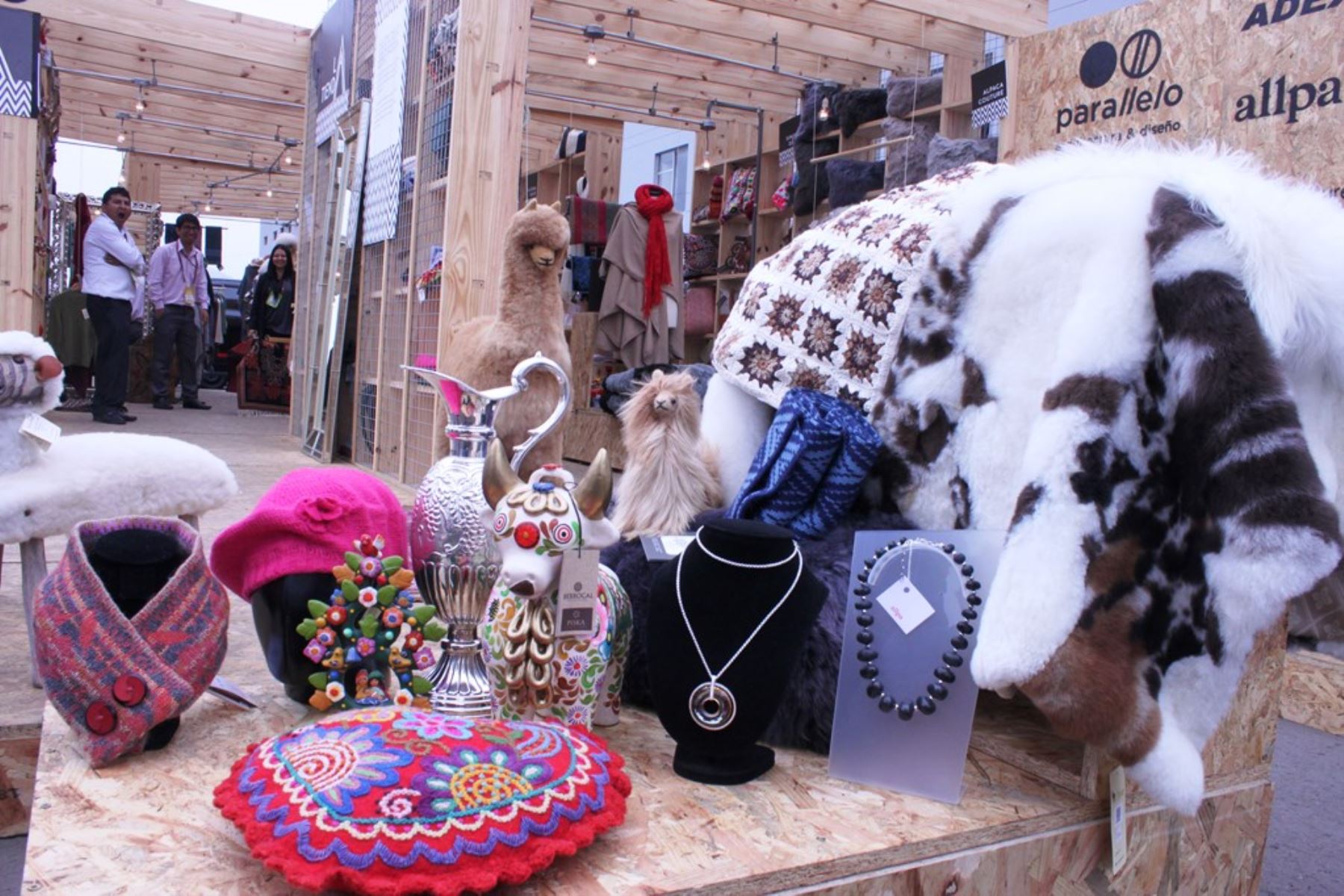 Artesanía y joyería peruana. Foto: Adex.