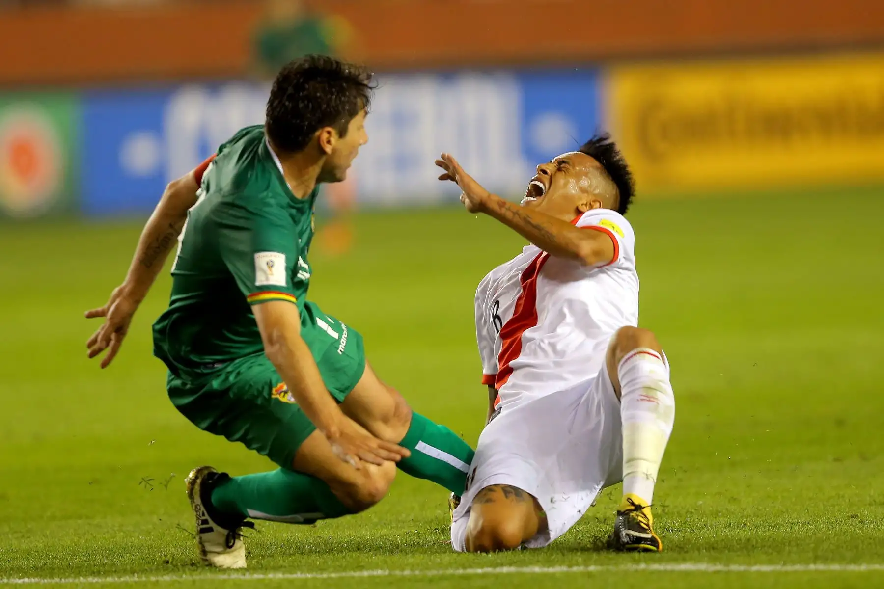 LIMA,PERÚ-AGOSTO 31. Selecciones de Perú y Bolivia se enfrentan en el estadio Monumental por las Eliminatorias al Mundial de Rusia 2018.

Foto: ANDINA/Luis Iparraguirre
